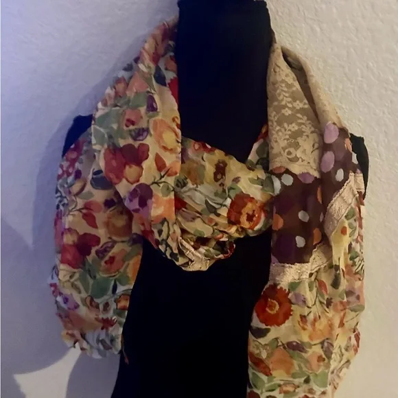 Floral Lace Accent Lightweight Women's Scarf - Multi - Picture 2 of 2